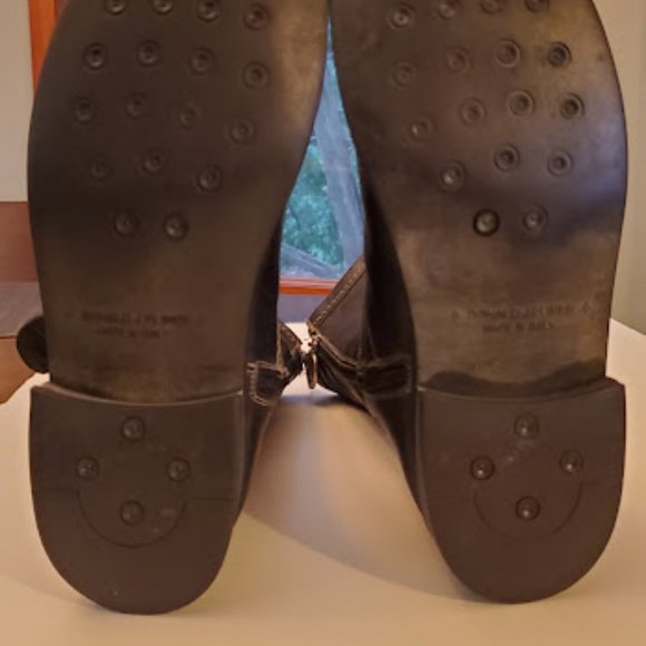 Donald Pliner Amy Boot 9M - Picture 2 of 8